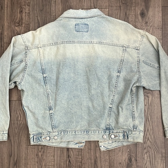 Zara Distressed Denim Trucker Jacket - Picture 4 of 4